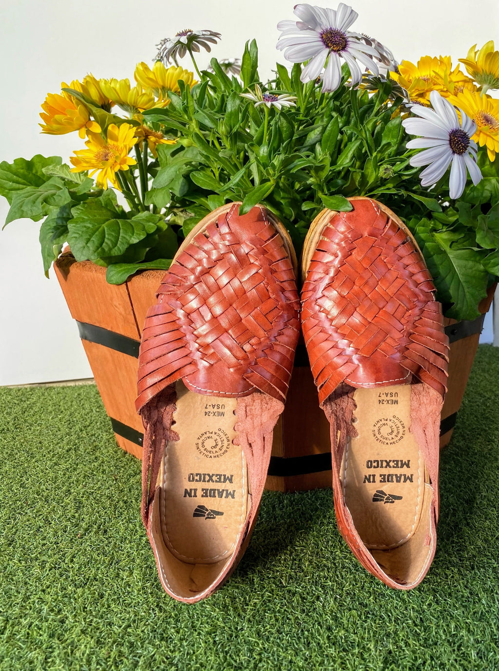 Women woven platform huaraches in tan