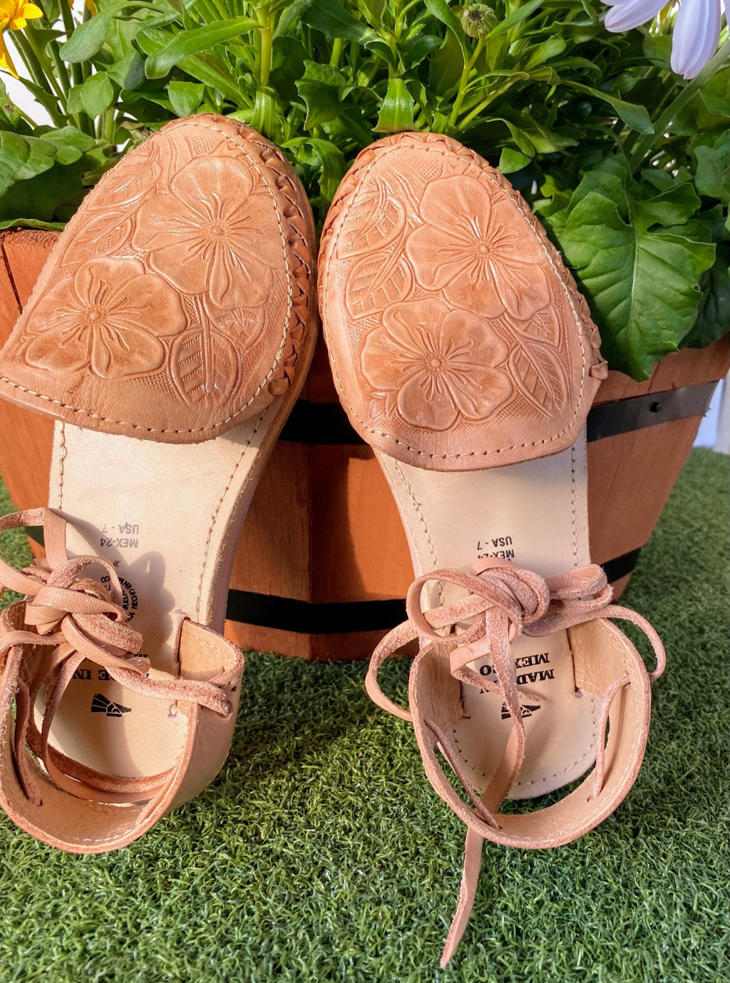 Women Flower Design Huarache Sandals in Tan